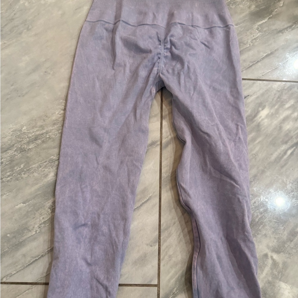 Bombshell Sportswear Lavender/Purple Leggings - Picture 5 of 6